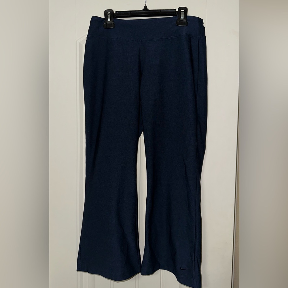 Navy Blue Nike Athletic Capri Track Pants Size Small (4-6) Dri-Fit